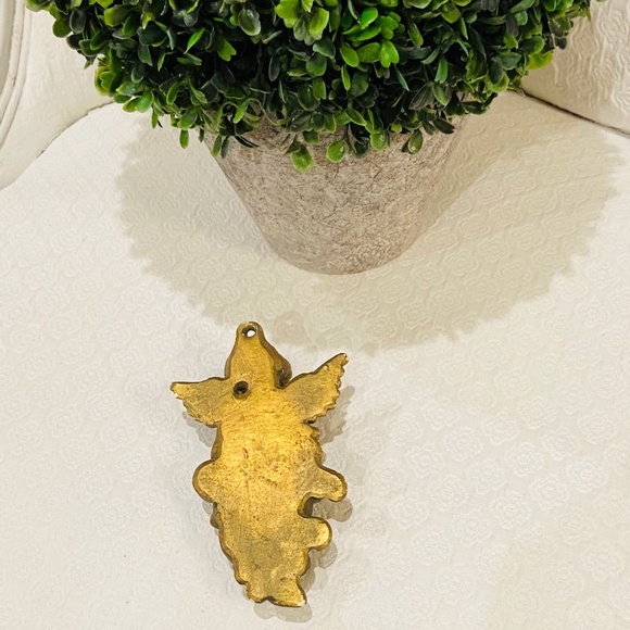 S1-Vintage Religious Art Gold Chalk Ware Trumpet Playing Angel/Cherub - Picture 8 of 8